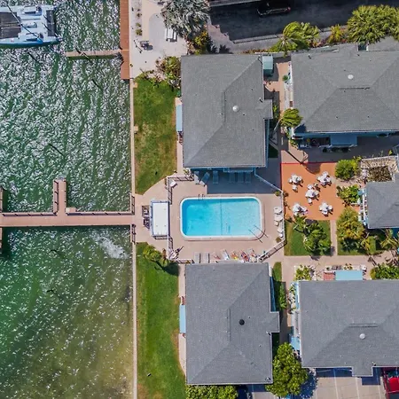 Water View & Heated Pool - Steps To Sand, Bayview Beauty B-5