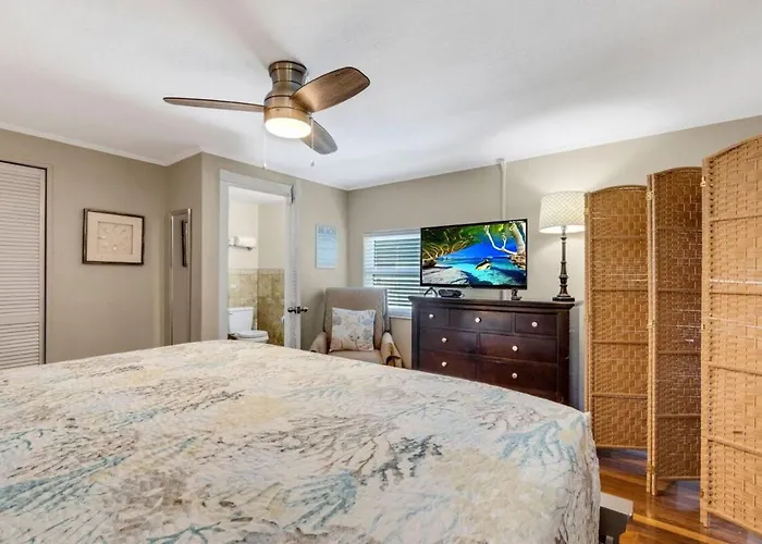 Water View & Heated Pool - Steps To Sand, Bayview Beauty B-5 Resort *